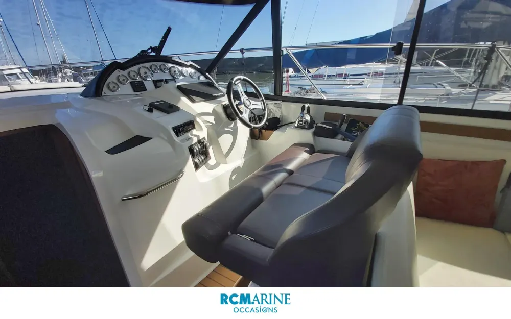 slider 20 Beneteau Antares 36