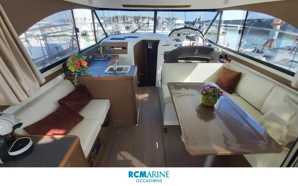 slider 21 Beneteau Antares 36
