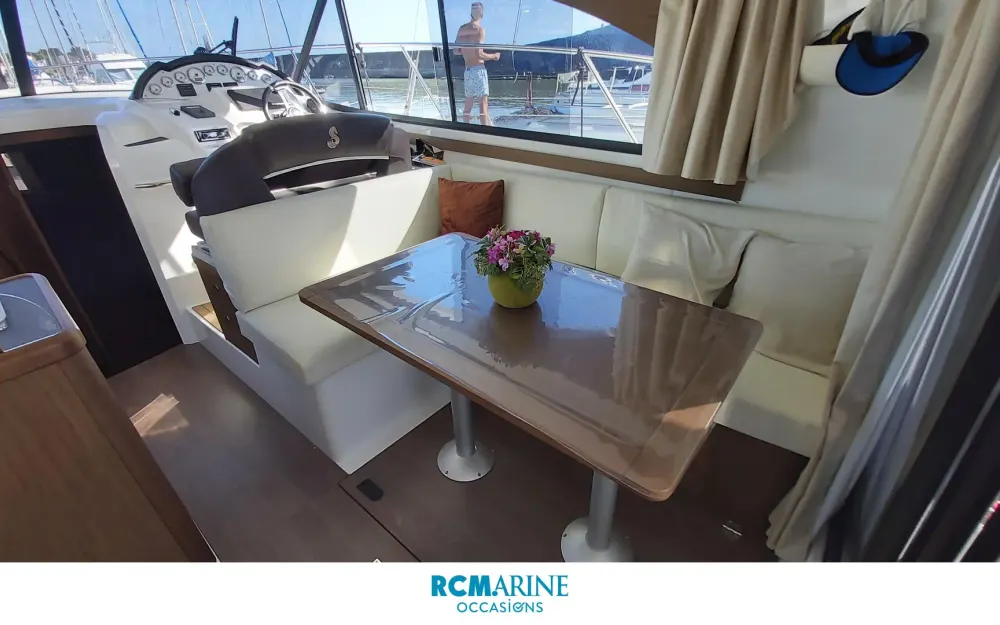 slider 22 Beneteau Antares 36