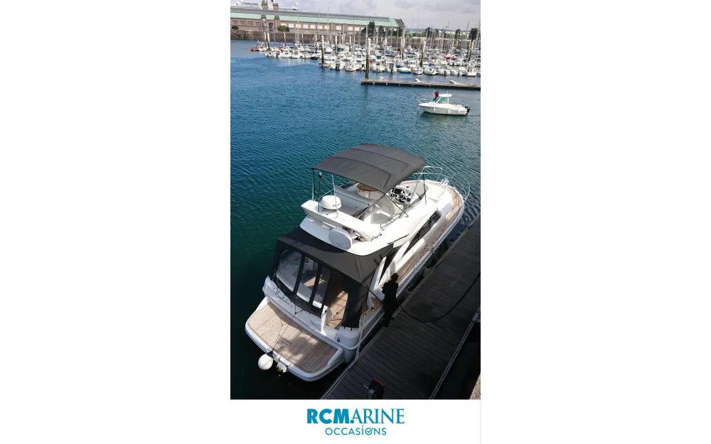 slider 2 Beneteau Antares 36