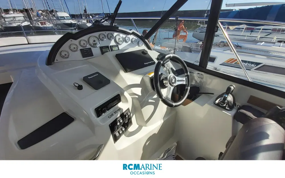 slider 8 Beneteau Antares 36