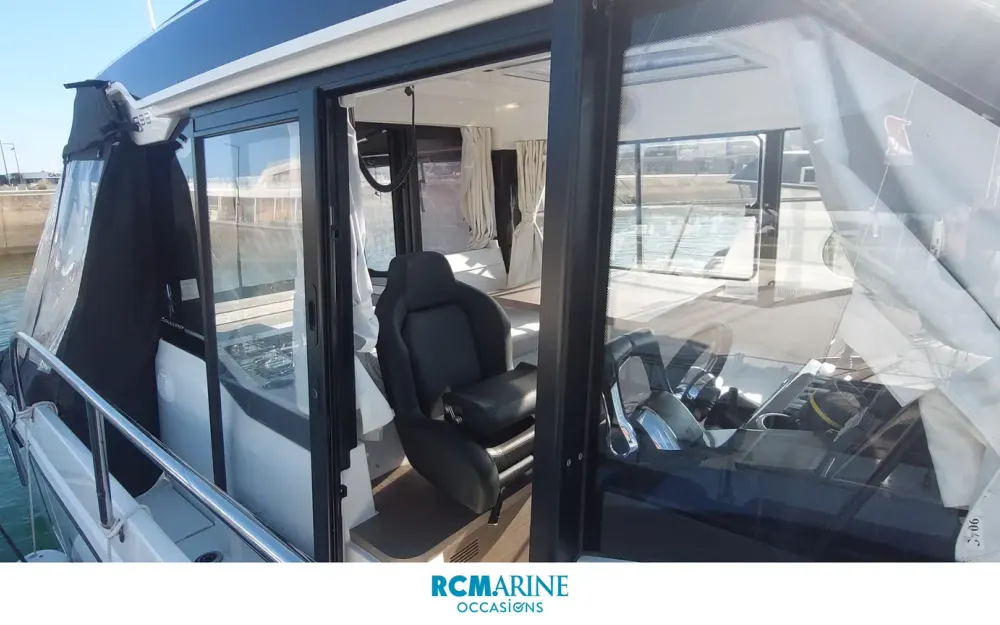 slider 2 Jeanneau Merry Fisher 895 Serie 2