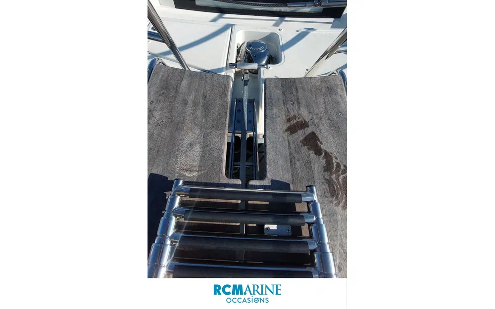 slider 4 Jeanneau Merry Fisher 895