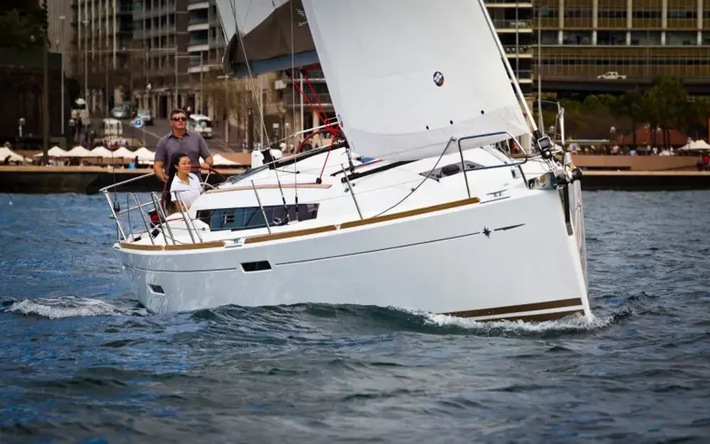 slider 0 Jeanneau Sun Odyssey 379