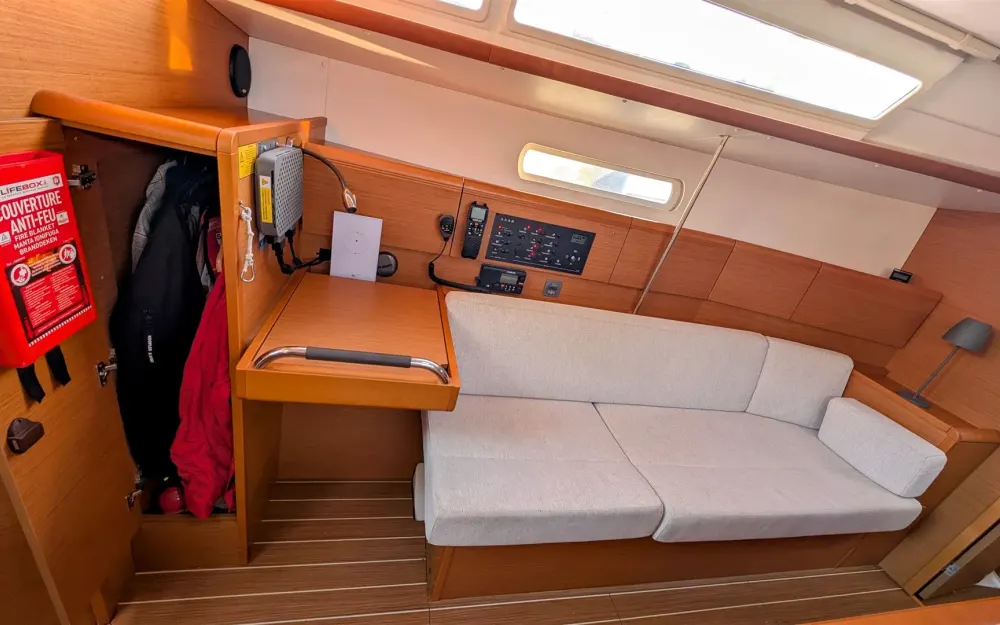 slider 18 Jeanneau Sun Odyssey 379