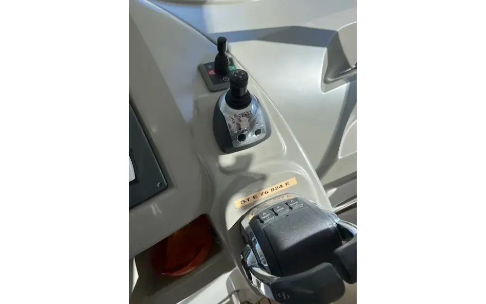 slider 9 Beneteau Gran Turismo 38