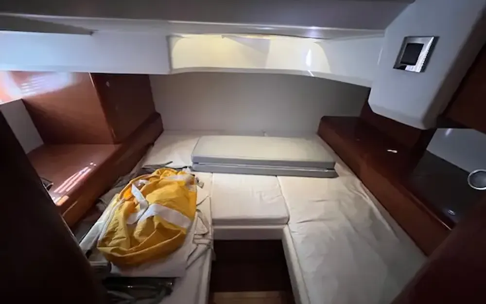 slider 11 Beneteau Gran Turismo 38