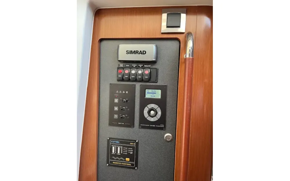 slider 18 Beneteau Gran Turismo 38