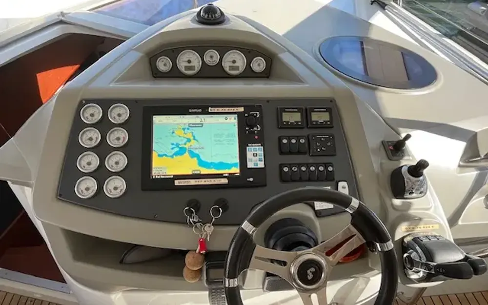 slider 1 Beneteau Gran Turismo 38
