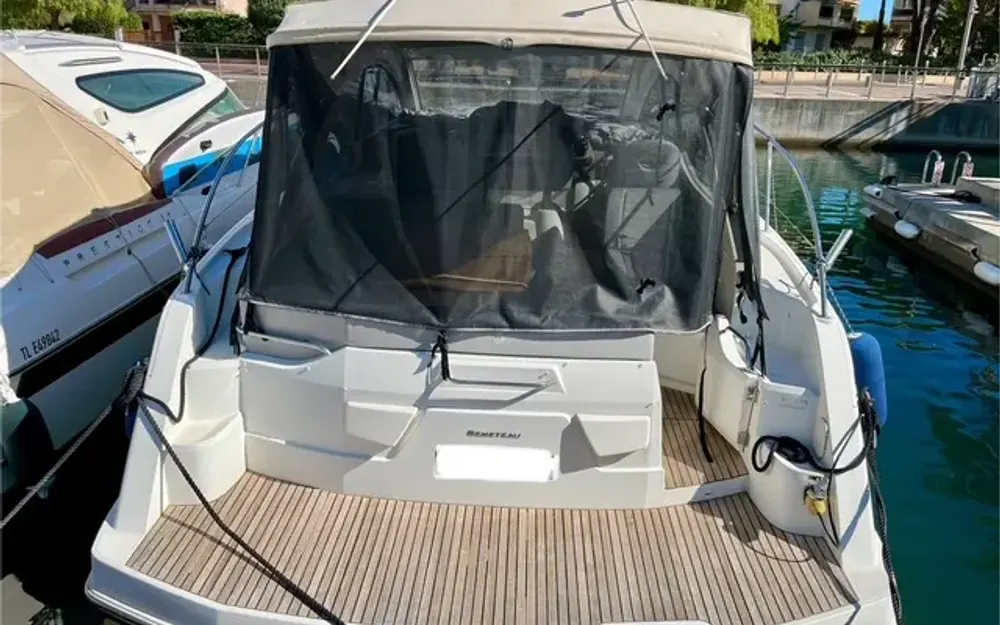 slider 5 Beneteau Gran Turismo 38