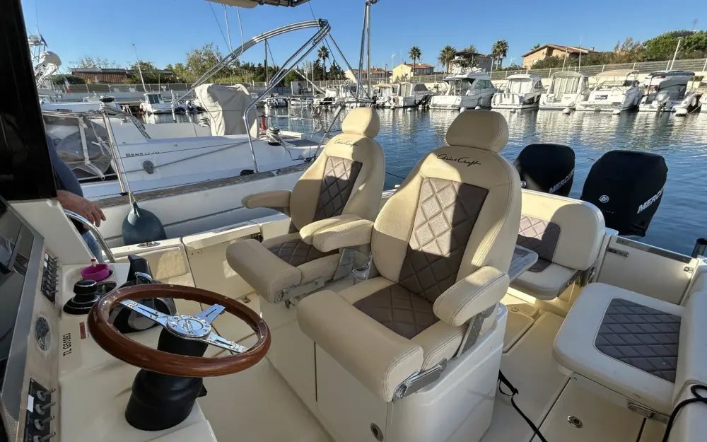 slider 1 Chris Craft Catalina 30
