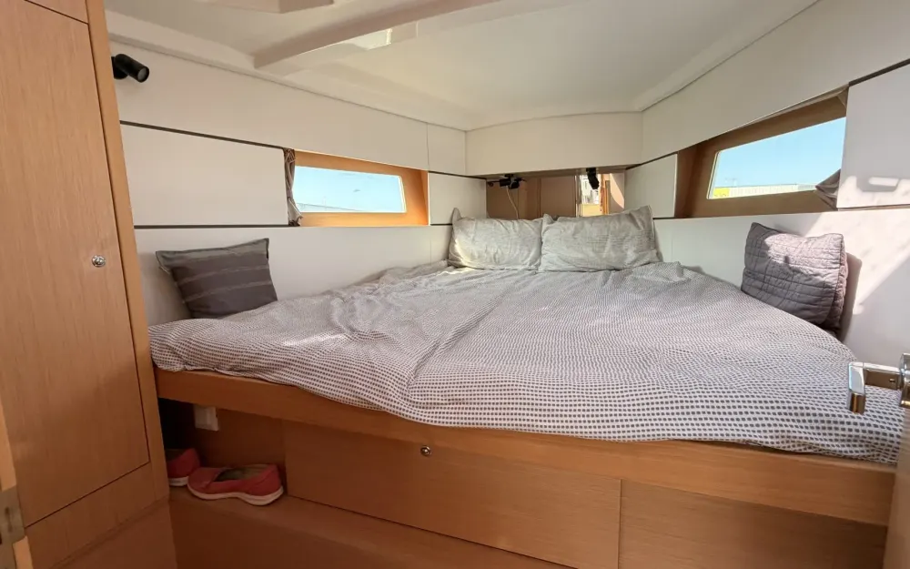 slider 3 Beneteau Oceanis 38.1