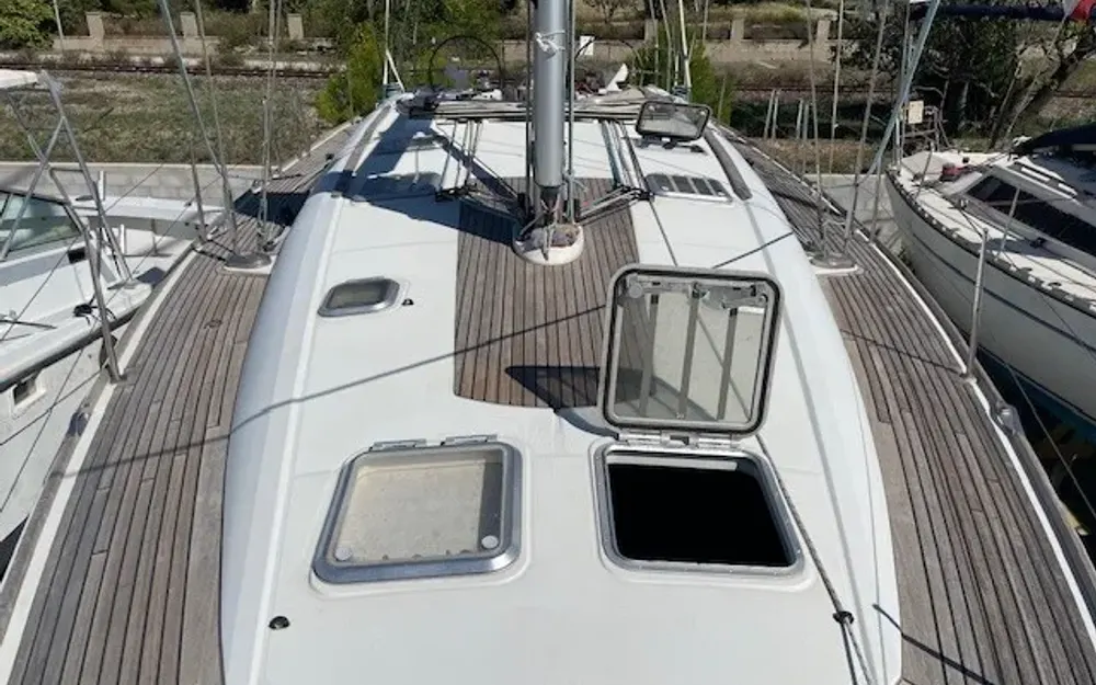 slider 8 Jeanneau Sun Odyssey 49