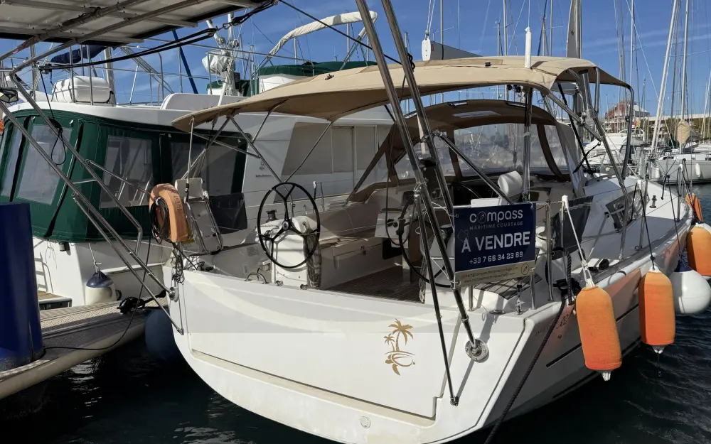 slider 1 Dufour  382 Grand Large