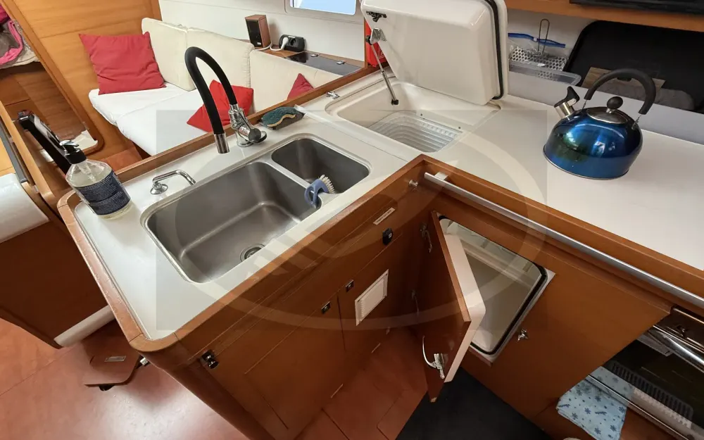 slider 19 Dufour  382 Grand Large