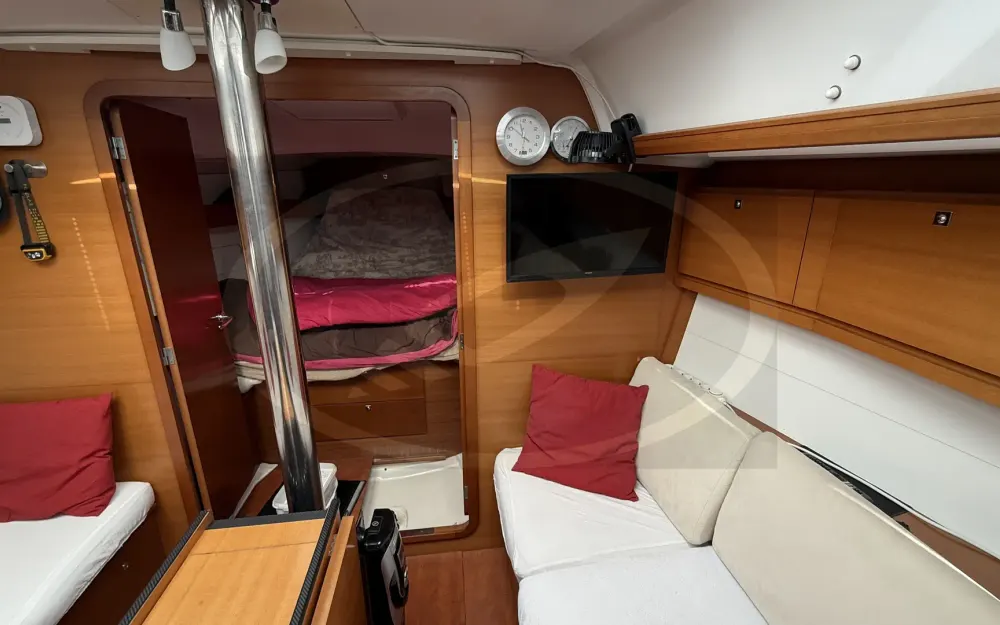 slider 27 Dufour  382 Grand Large