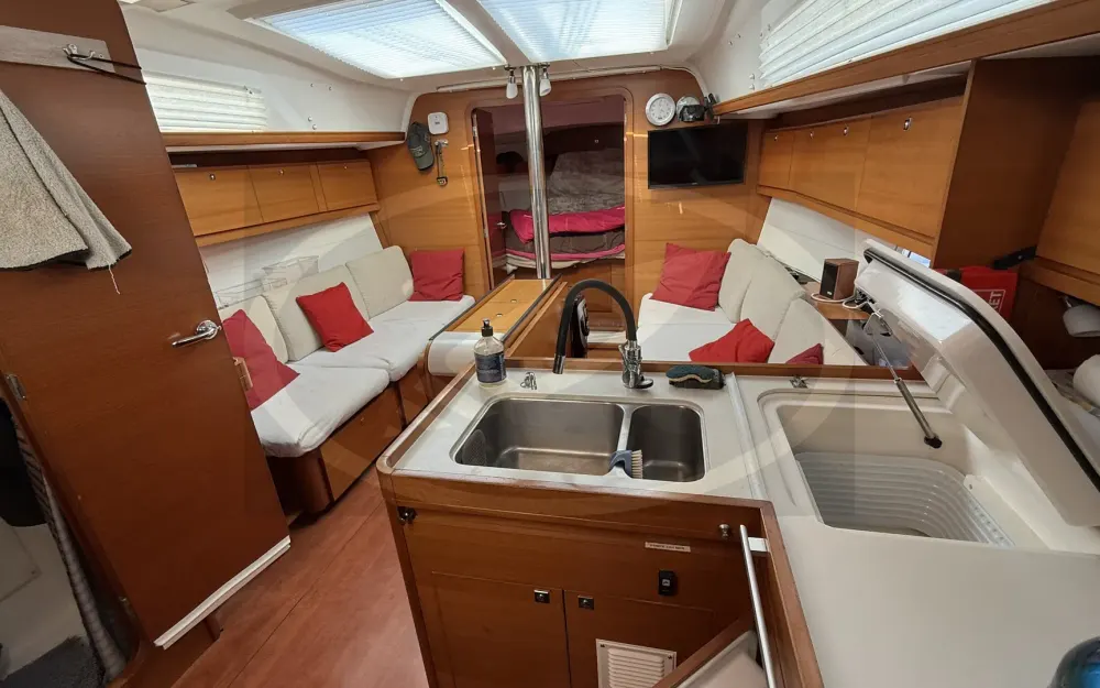slider 28 Dufour  382 Grand Large