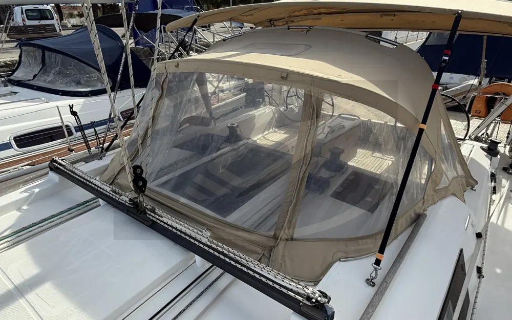 slider 8 Dufour  382 Grand Large