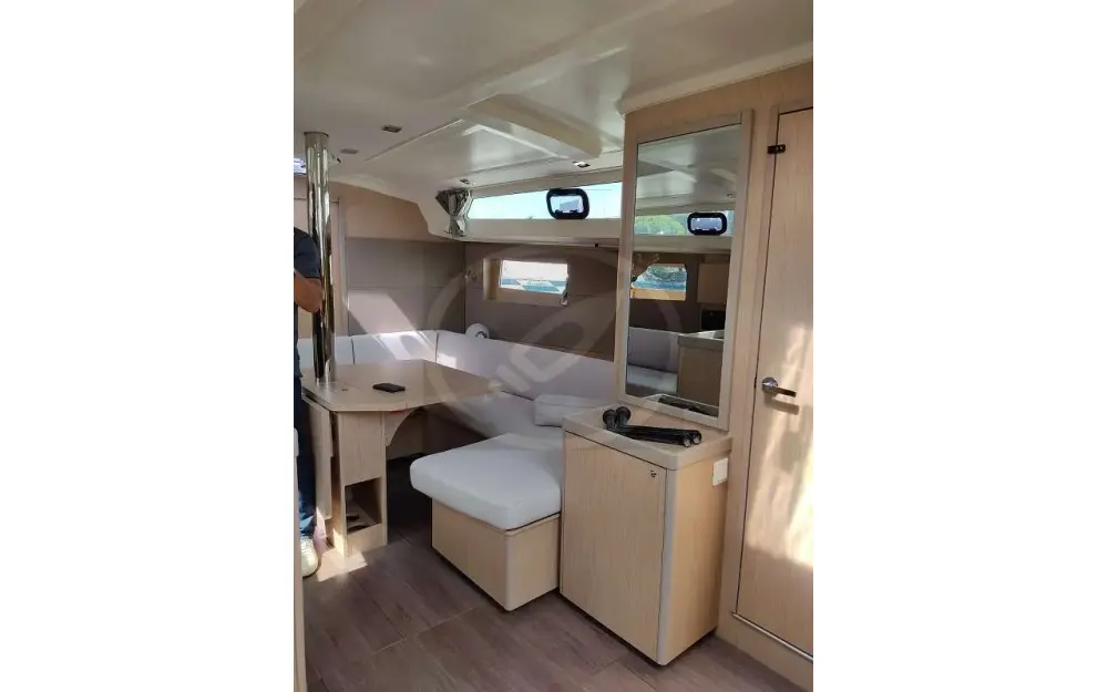 slider 11 Beneteau Oceanis 41.1