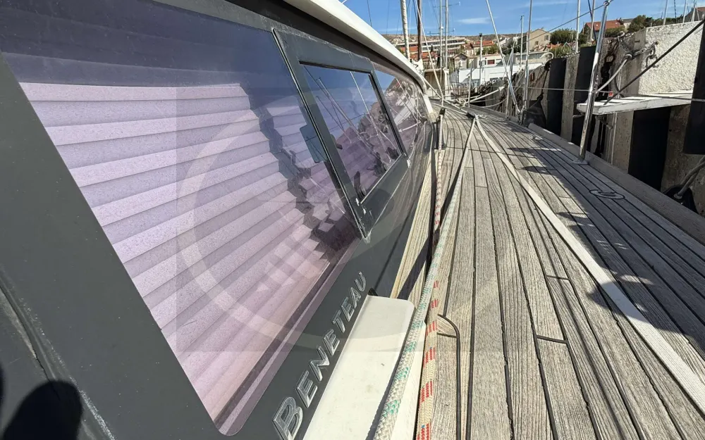 slider 18 Beneteau Sense 50