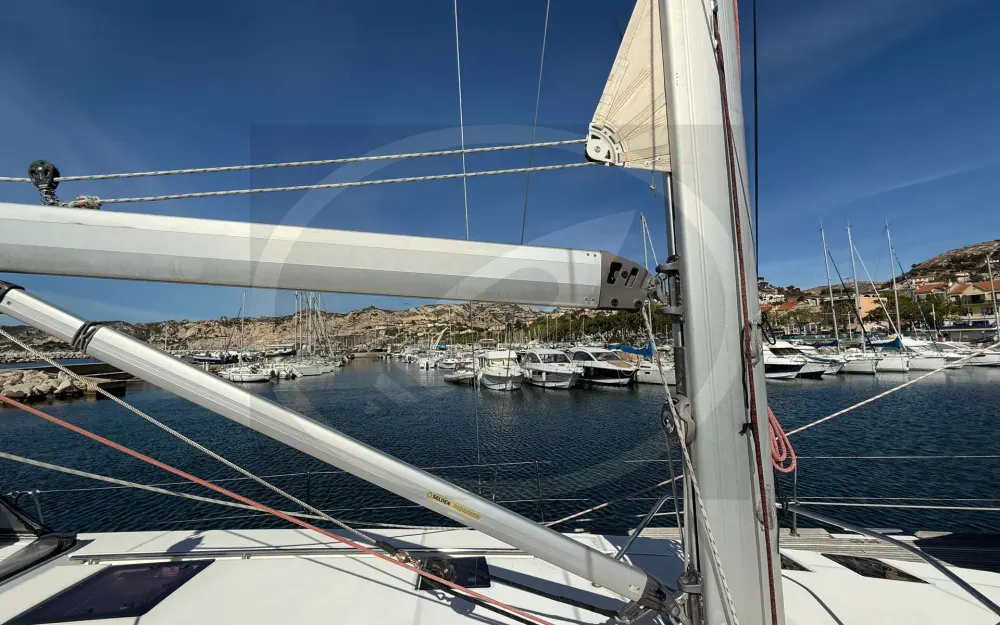 slider 19 Beneteau Sense 50