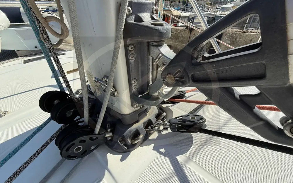 slider 20 Beneteau Sense 50