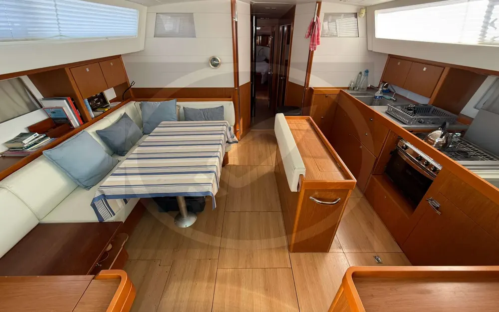 slider 24 Beneteau Sense 50