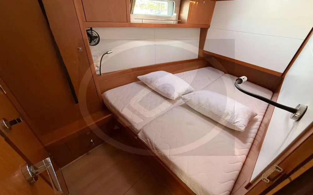 slider 31 Beneteau Sense 50