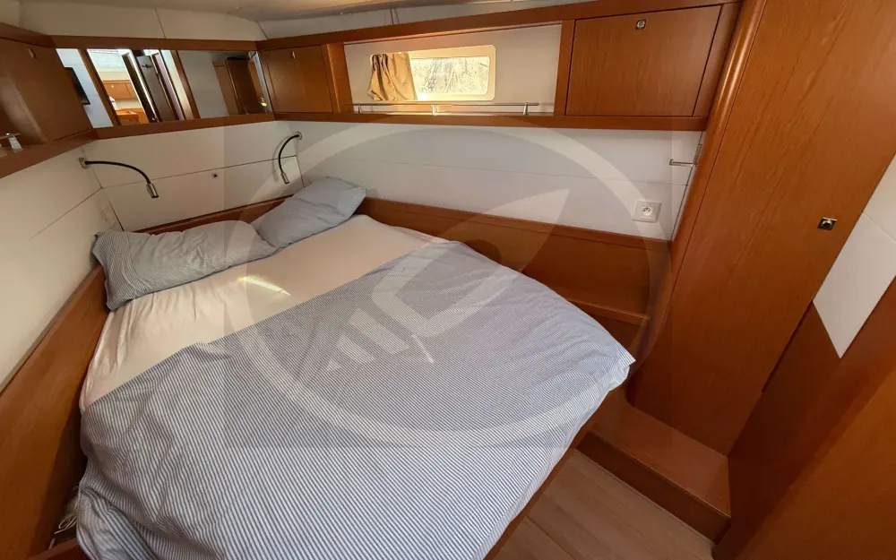 slider 36 Beneteau Sense 50