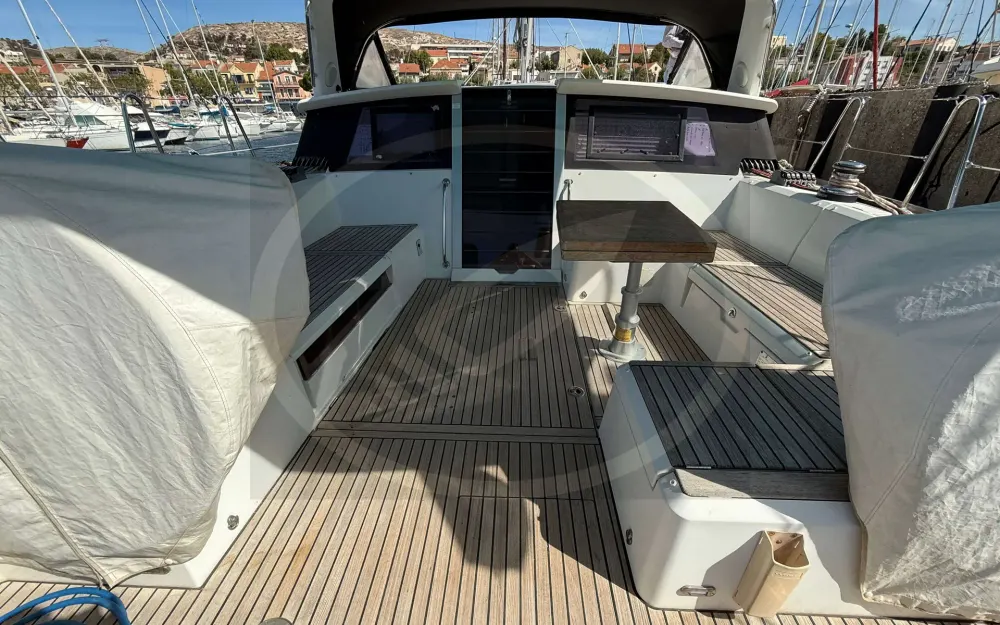 slider 5 Beneteau Sense 50