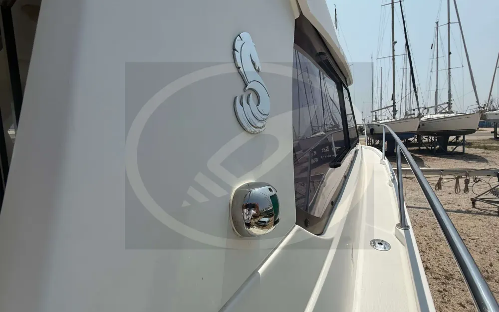 slider 9 Beneteau Antares 8.80