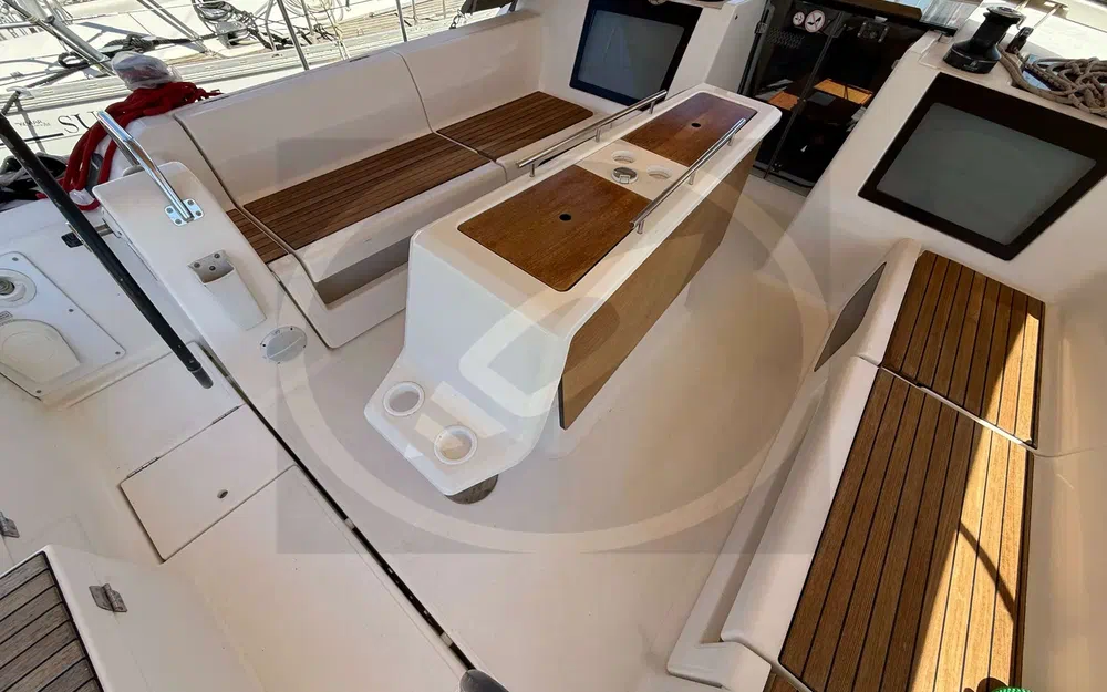 slider 13 Dufour 412