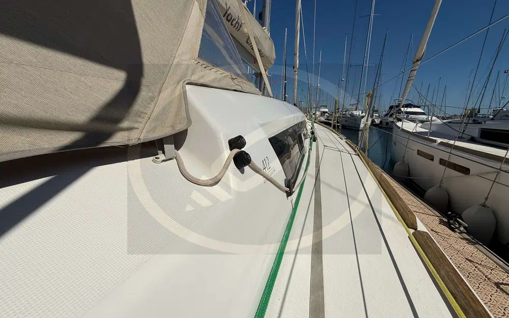 slider 30 Dufour 412