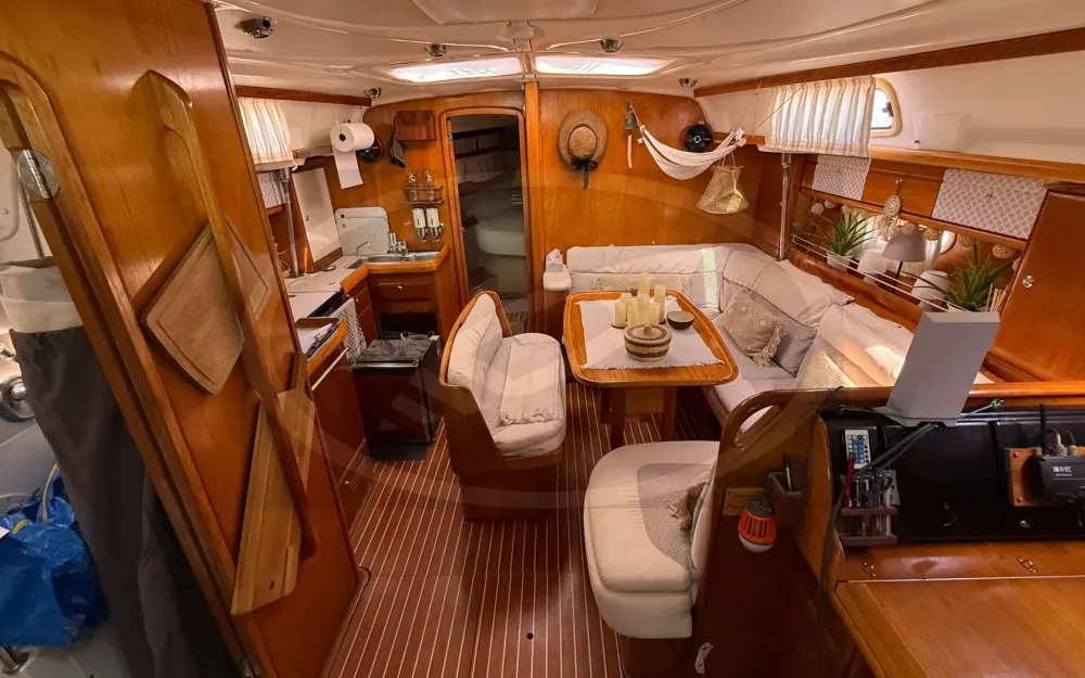 slider 18 Bavaria 42 cruiser