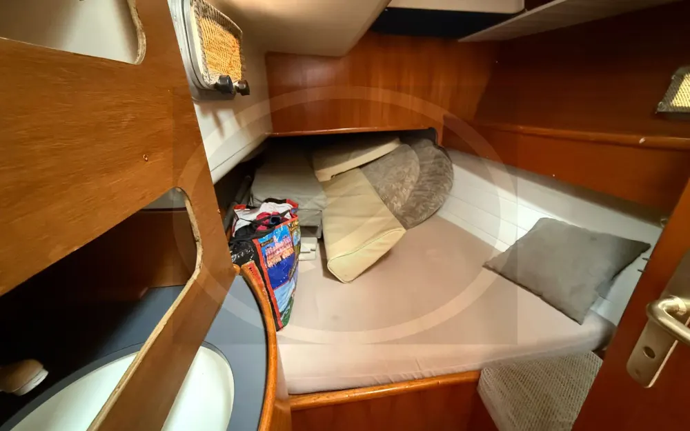 slider 30 Jeanneau Voyage 12.50