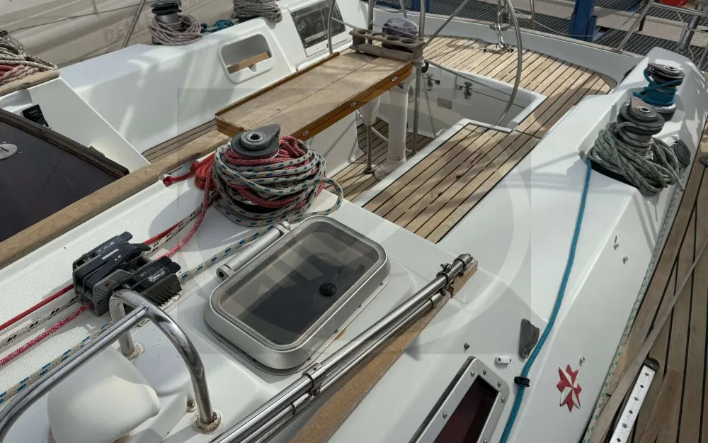 slider 7 Jeanneau Voyage 12.50