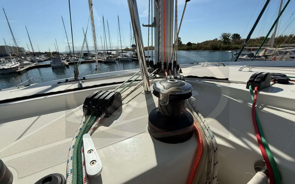 slider 4 Cnb Lagoon 42