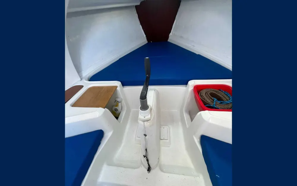 slider 4 Beneteau First 210