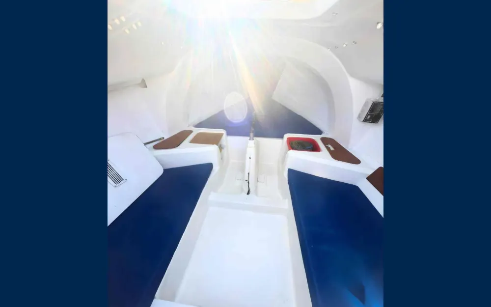 slider 6 Beneteau First 210
