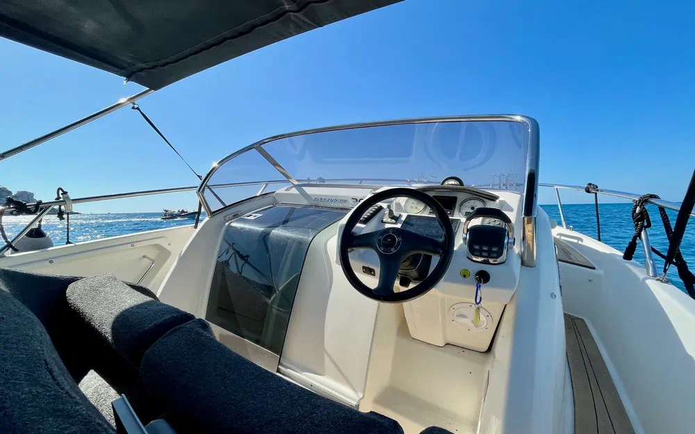 slider 1 Cranchi E 30 Endurance