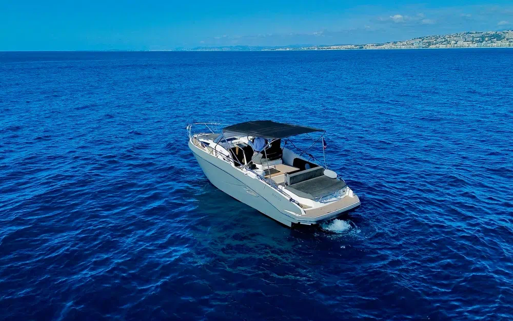 slider 8 Cranchi E 30 Endurance