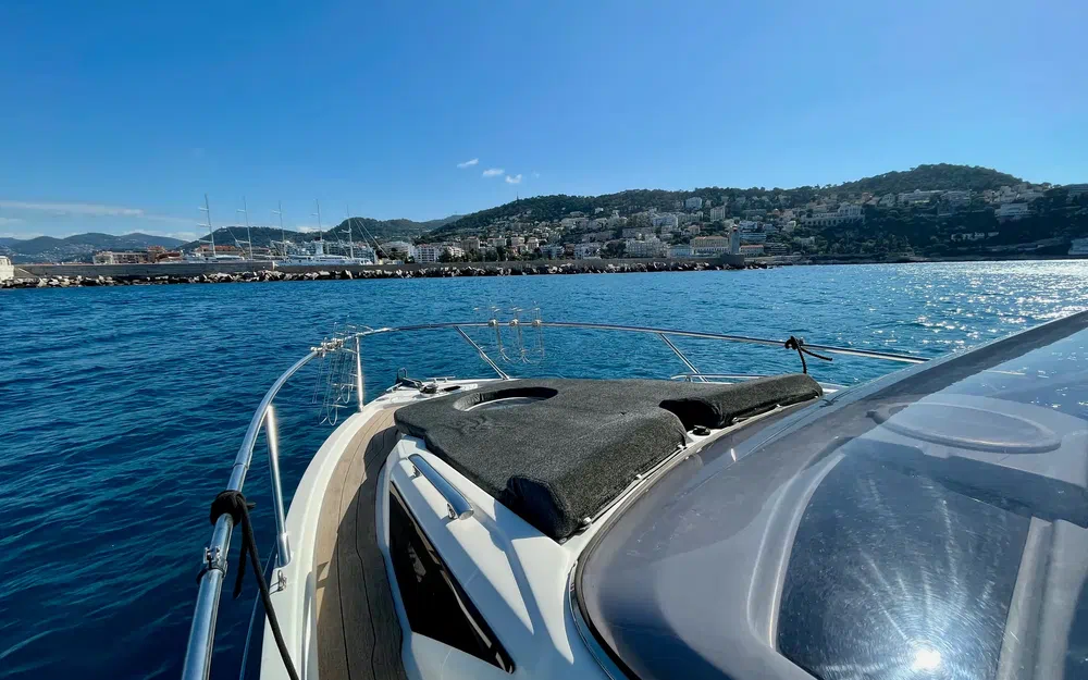 slider 7 Cranchi E 30 Endurance