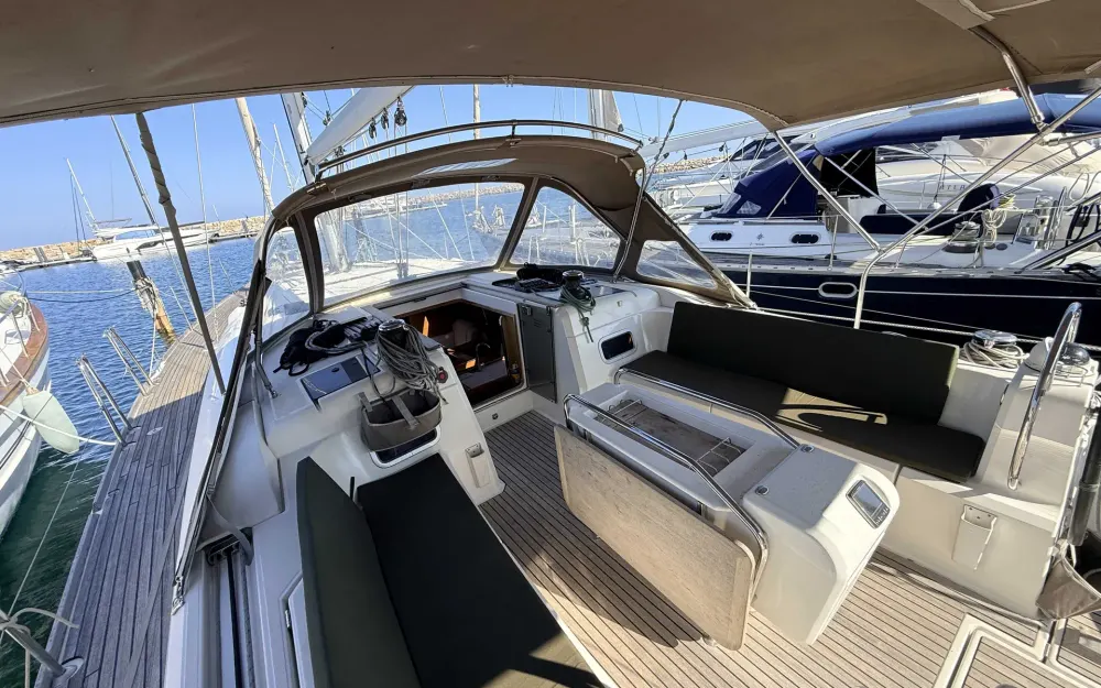 slider 15 Jeanneau Sun Odyssey 479