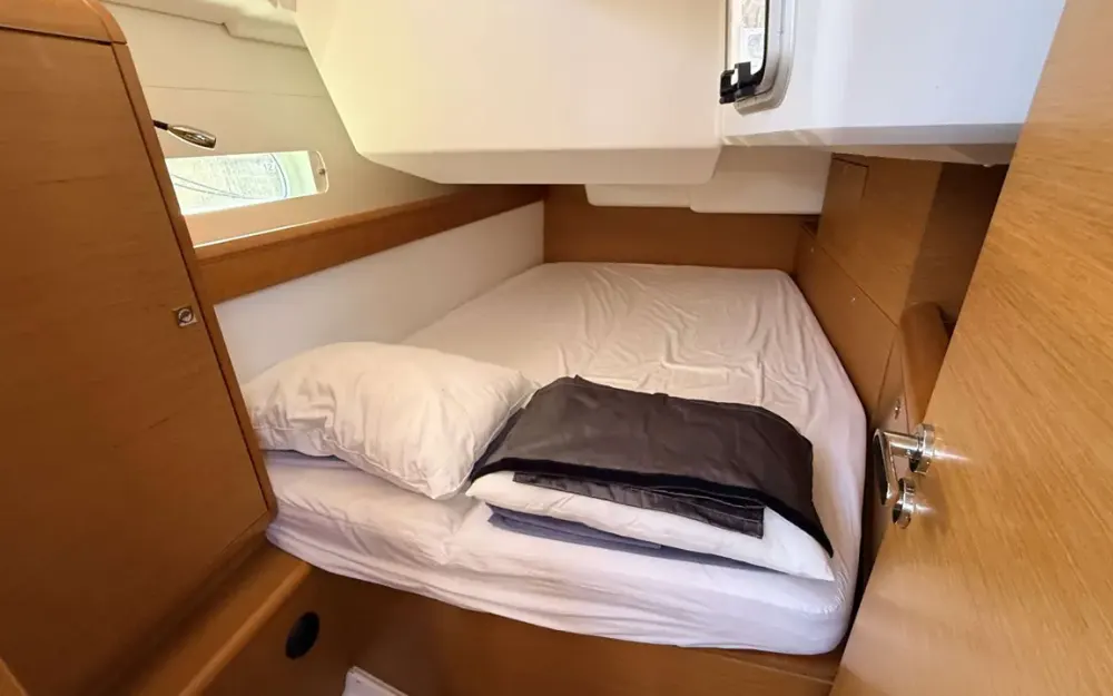 slider 27 Jeanneau Sun Odyssey 479