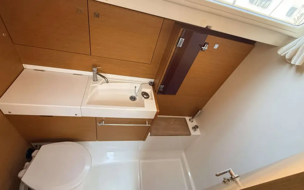 slider 29 Jeanneau Sun Odyssey 479