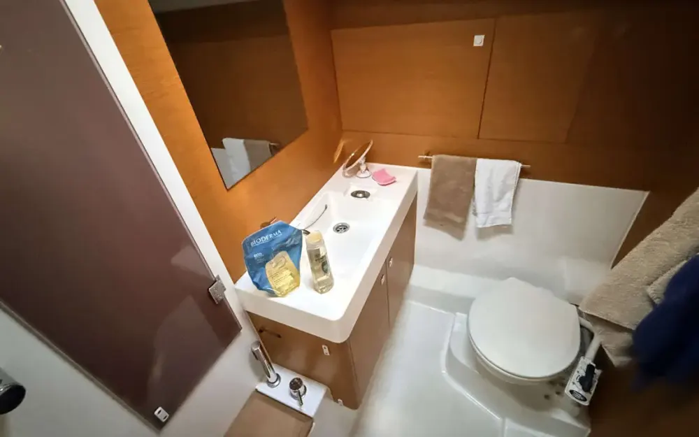 slider 33 Jeanneau Sun Odyssey 479