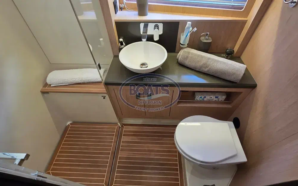 slider 13 Beneteau Oceanis Yacht 62