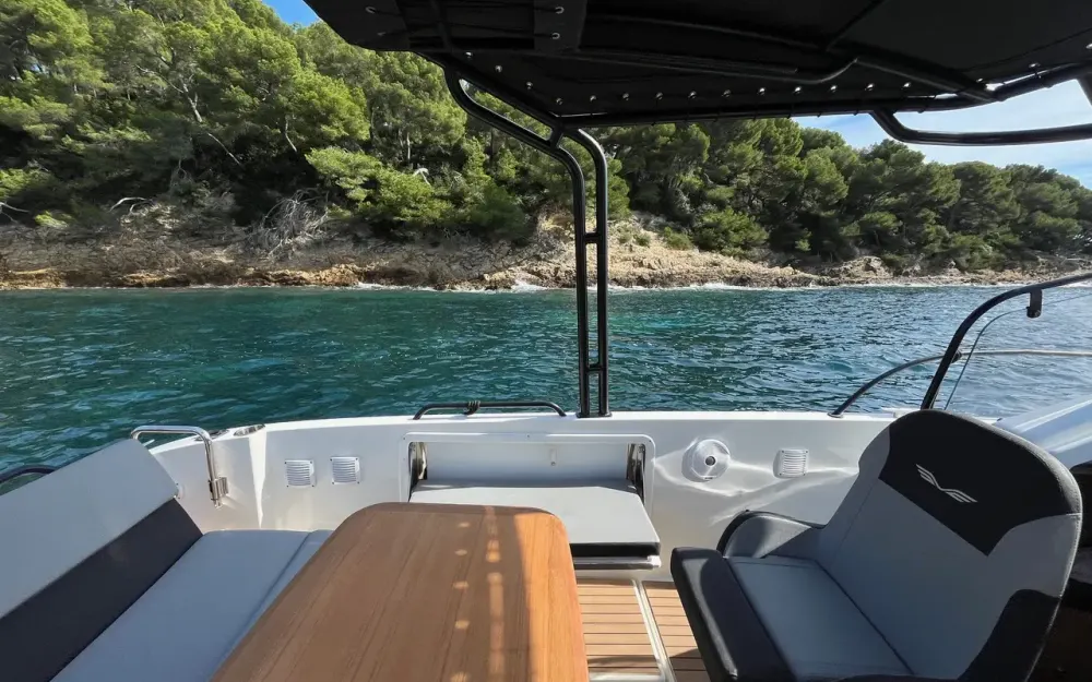 slider 9 Beneteau Flyer 8 SUNdeck