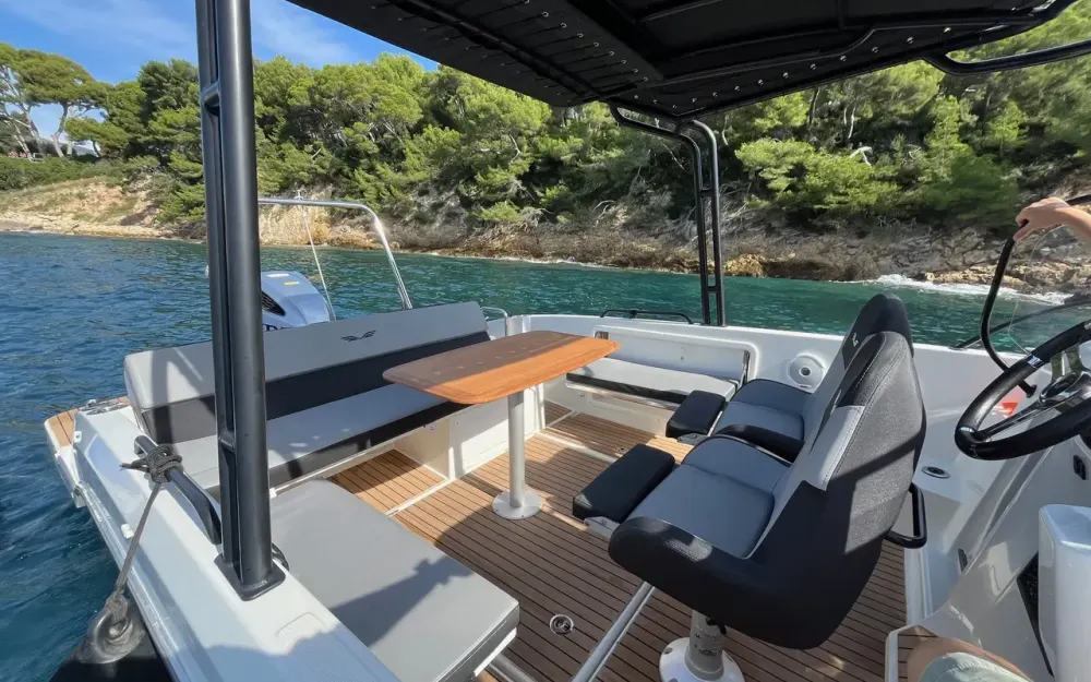 slider 8 Beneteau Flyer 8 SUNdeck