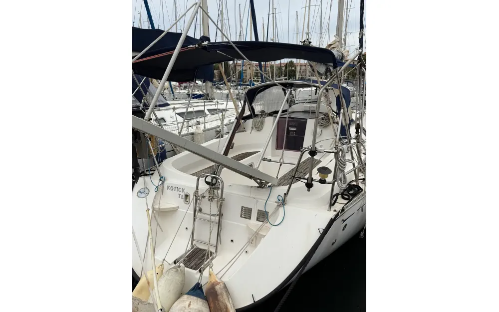 slider 1 Dufour  32Classic